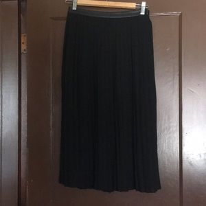 Banana Republic Midi Pleated Skirt